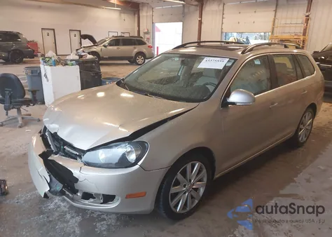 2013 Volkswagen Jetta Sportwagen 2.0L Tdi z USA, uszkodzony, nr VIN 3VWPL7AJ9DM660205